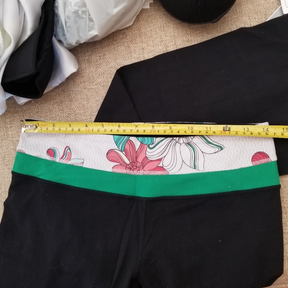 Lululemon pants - Picture 8 of 10